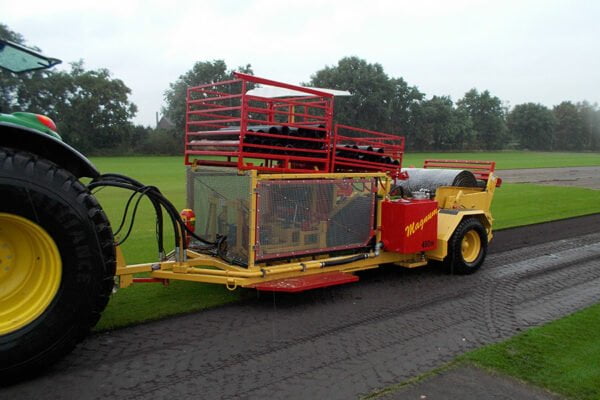 Magnum SR semi automatic sod roll harvester