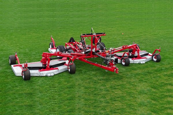 Progressive TD92/TD92G Tri-Deck Rotary Finishing Mower