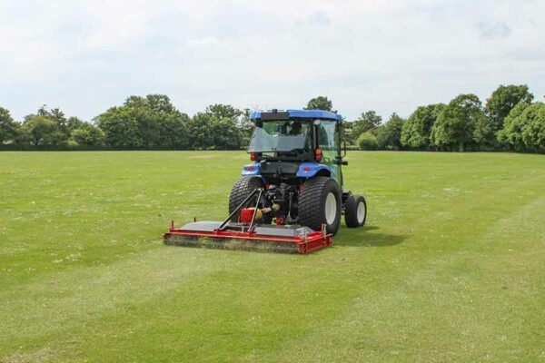 Progressive SDR-90 three-point hitch circlemower with rollers